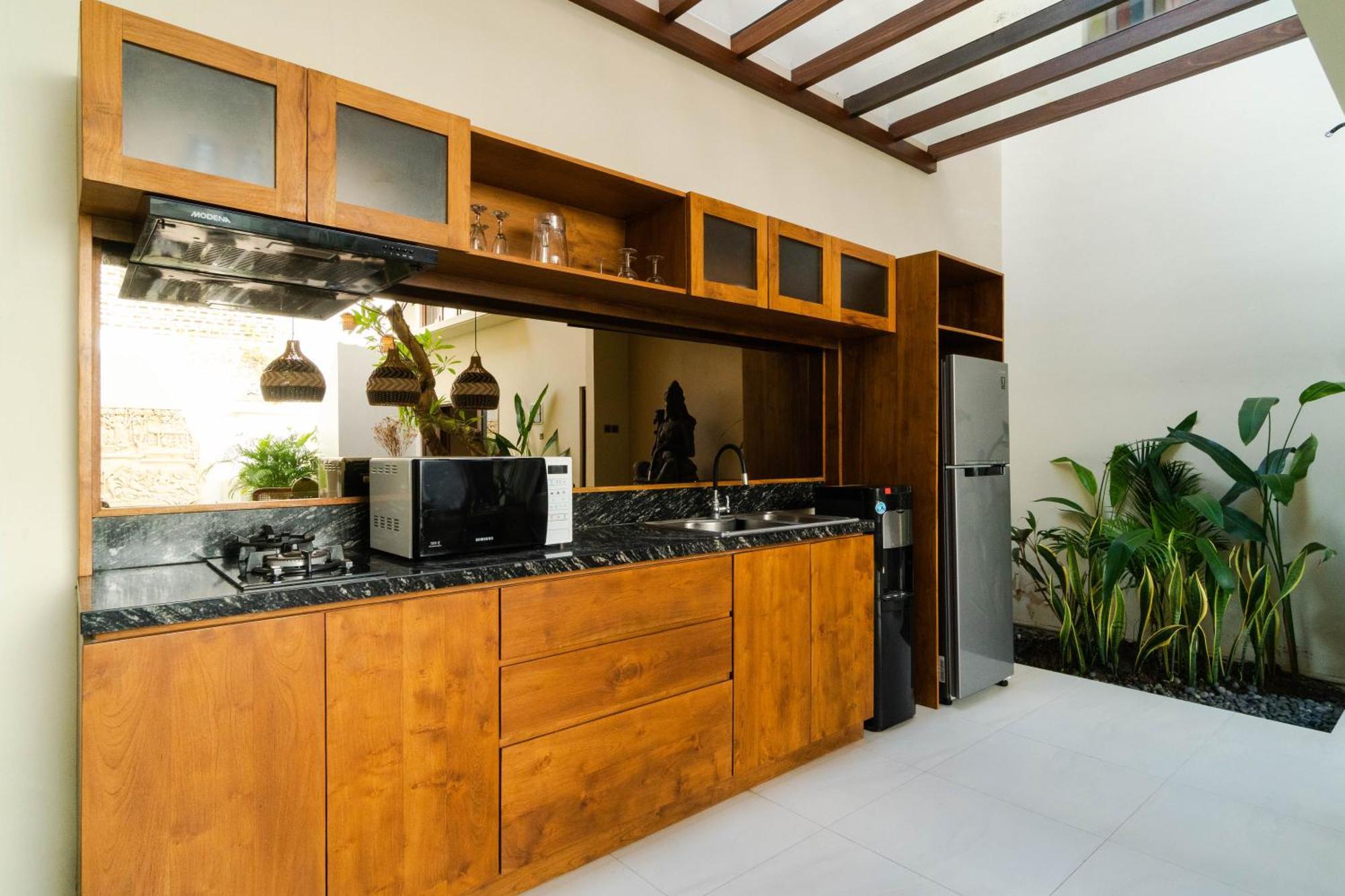 La Rose And Camp Villa Canggu (Bali)