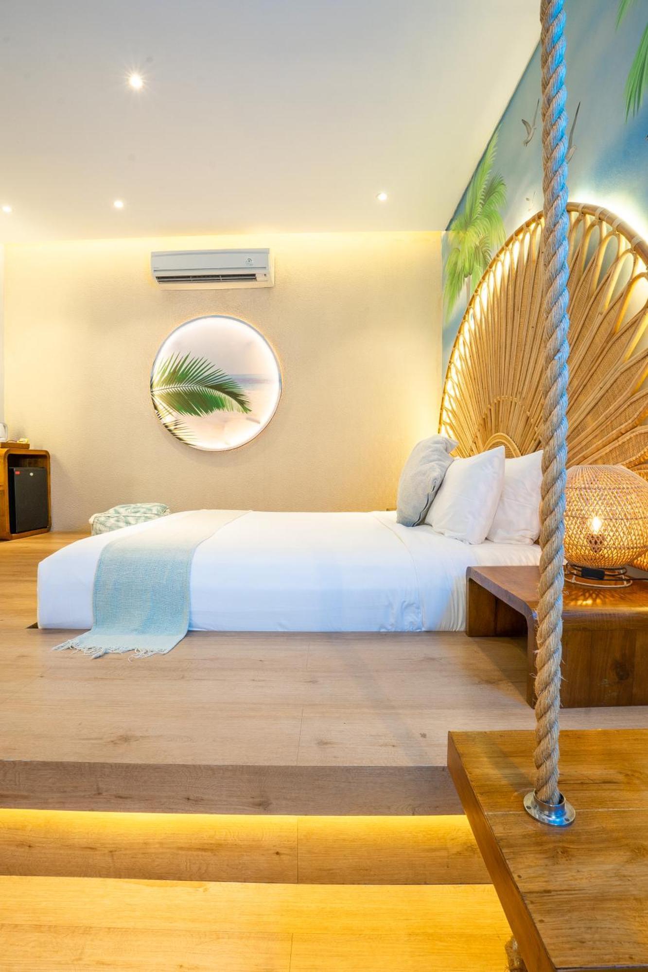Villa La Rose And Camp Canggu (Bali)