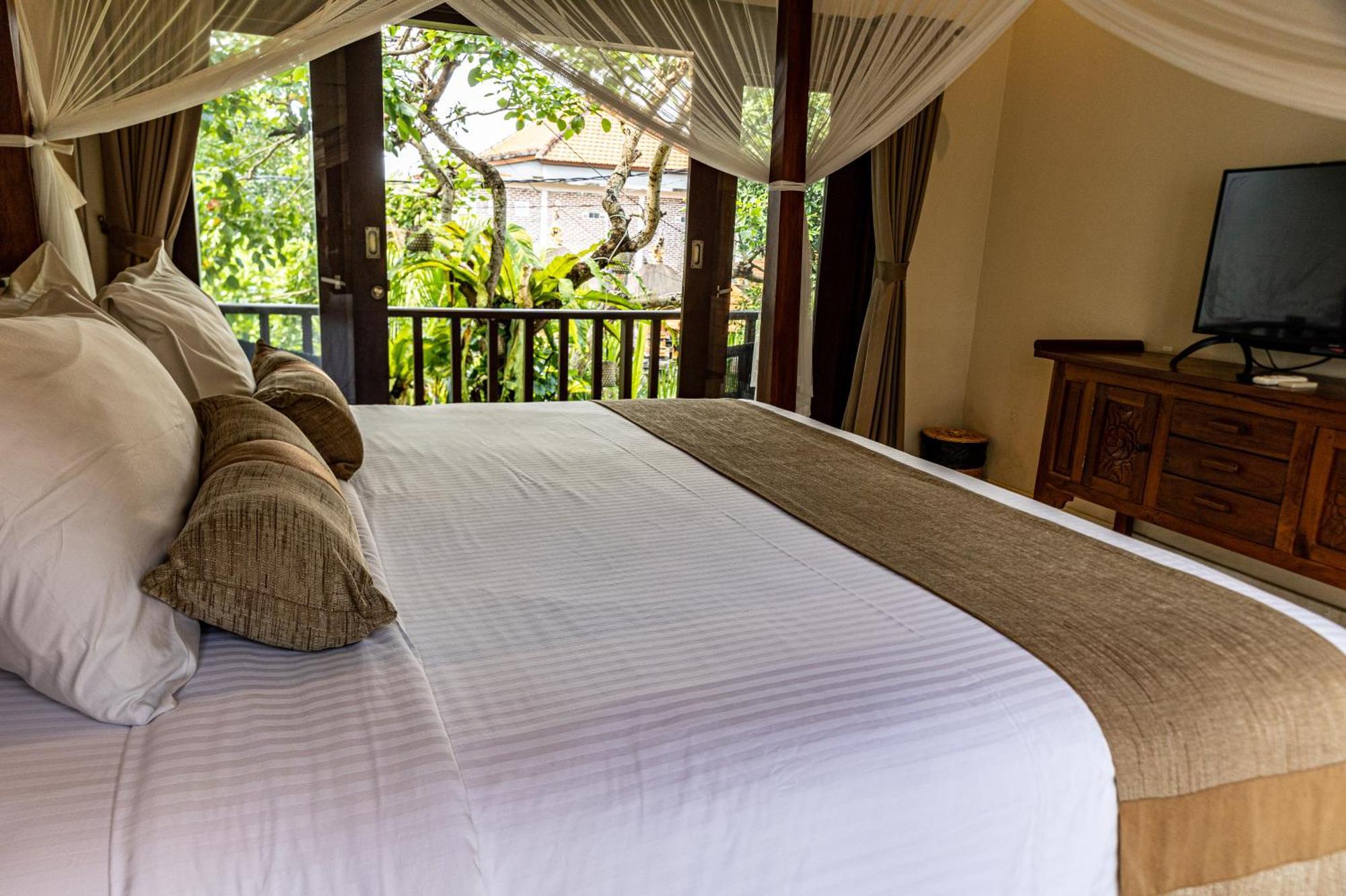 La Rose And Camp Canggu (Bali)