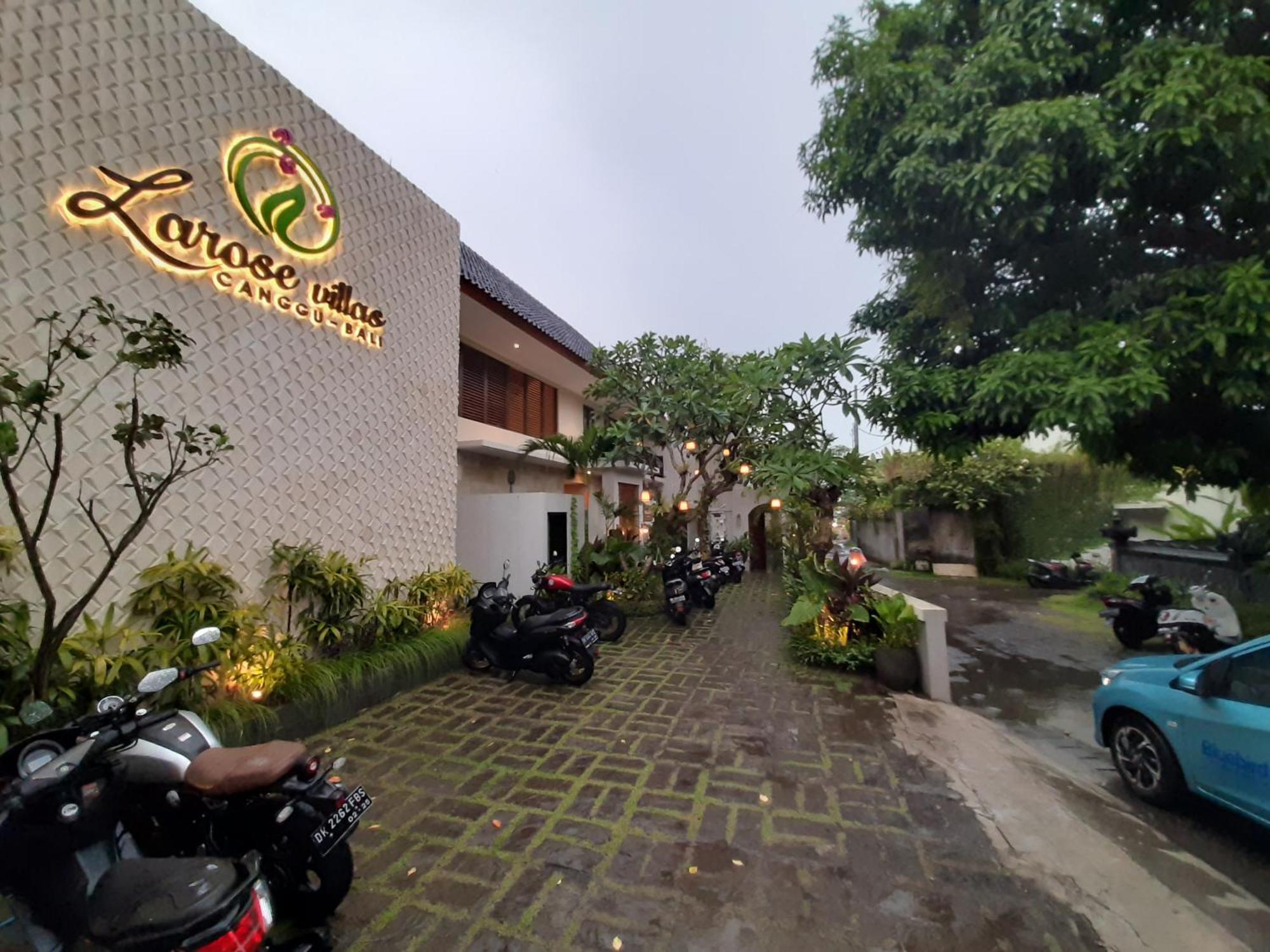La Rose And Camp Villa
